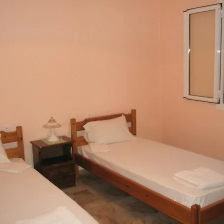 Relaxed Holidays A Few Steps Away From The Sea And With A Sense Of Privacy. * Achílleion