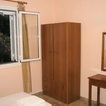 Case de vacanță Relaxed Holidays A Few Steps Away From The Sea And With A Sense Of Privacy. *